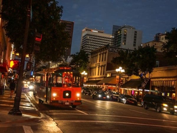 red trolley in san diego california